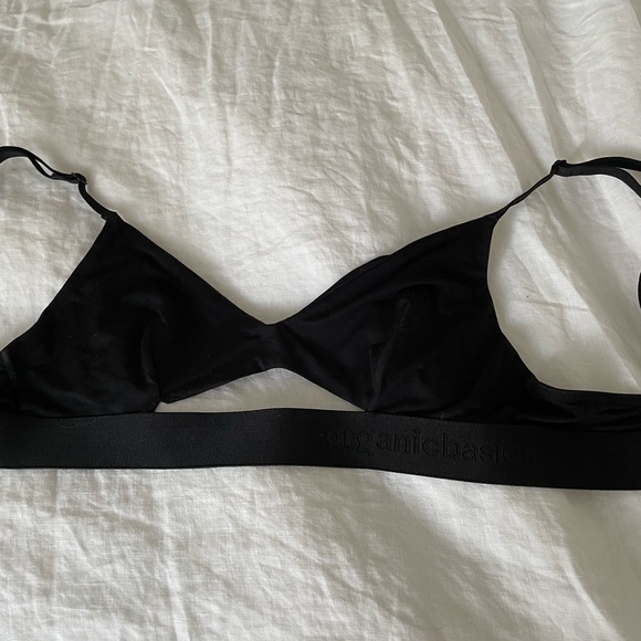 Organic Basics XS black Tencel soft touch adjustable light cut-out bralette - Picture 6 of 10